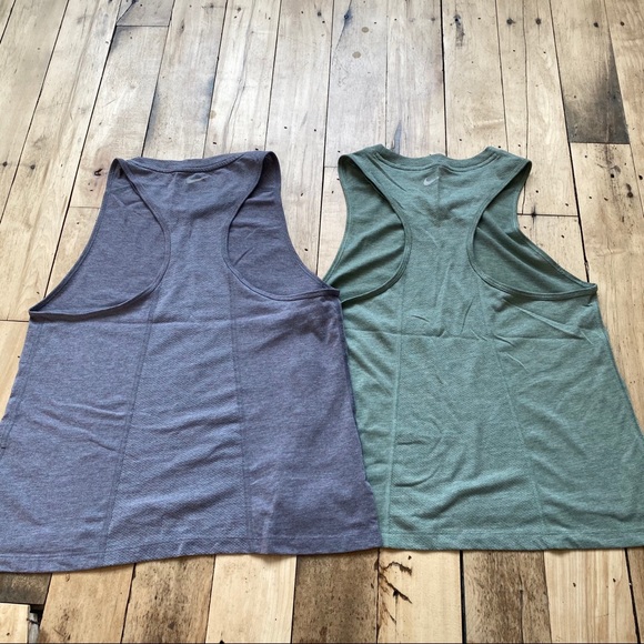 Bundle of Nike Tanks Running Workout Athletic - Picture 5 of 8
